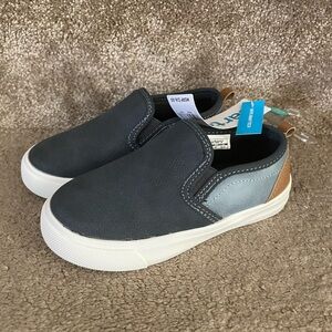 NWT Carter’s Toddler Boys Size 10 Penny Loafers